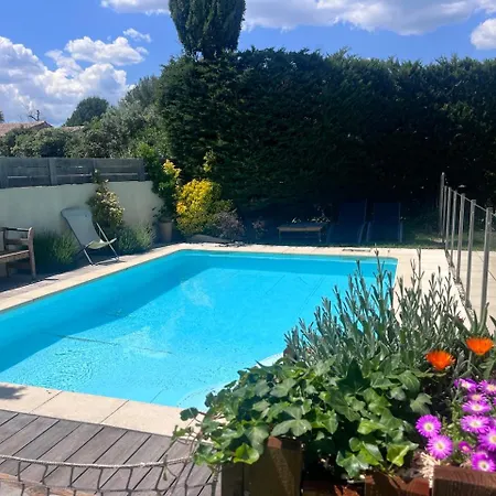 Belle Familiale Avec Piscine Villa