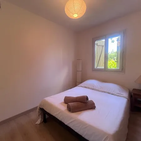 Villa Belle Familiale Avec Piscine *