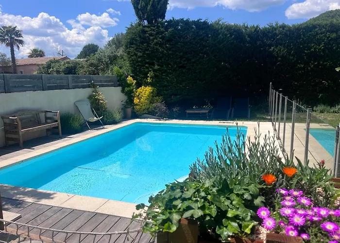 Belle Familiale Avec Piscine Willa