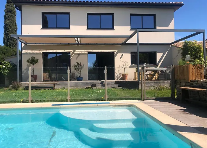 Belle Familiale Avec Piscine Willa